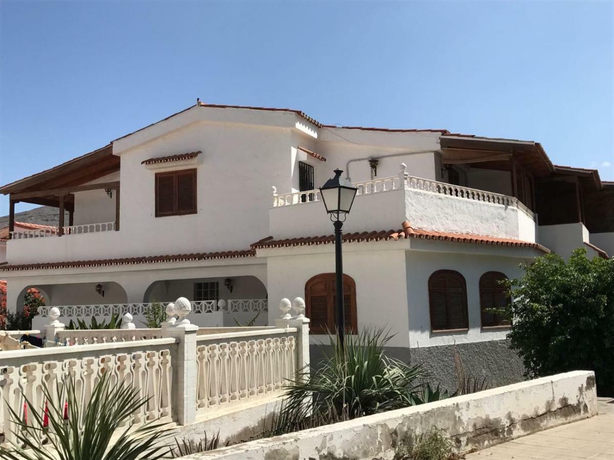 La Palmera1 Casa Al Primer Piso Con 2 Dormitorios - Two Bedroom House On The First Floor --- La Palmera 2 Casa En Planta Baja Con 1 Dormitorio, One Bedroom House On The Ground Floor Агаэте Экстерьер фото